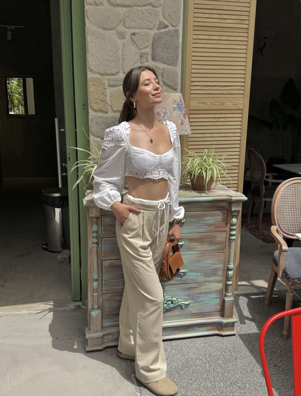 Modern Stil: Krem Bağlamalı Pantolon