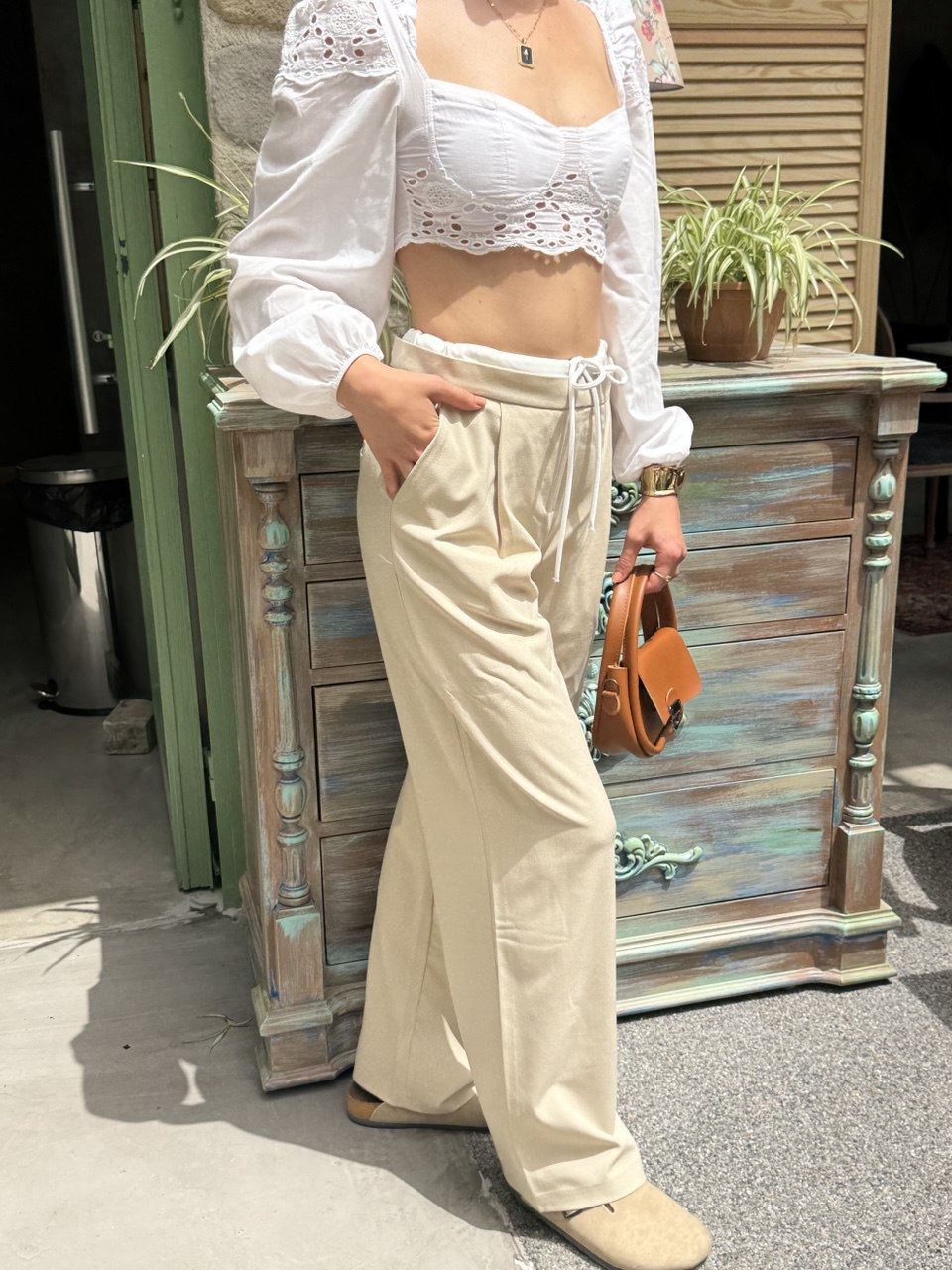 Modern Stil: Krem Bağlamalı Pantolon